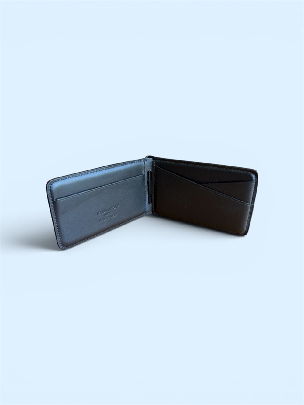 Louis Vuitton Compact Magnetic Card Holder - Picture 3 of 4